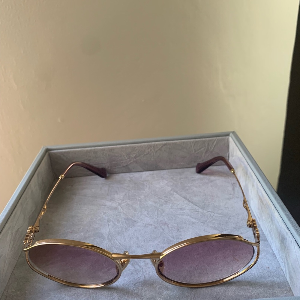 Miu Miu logo sunglasses - Picture 8 of 11
